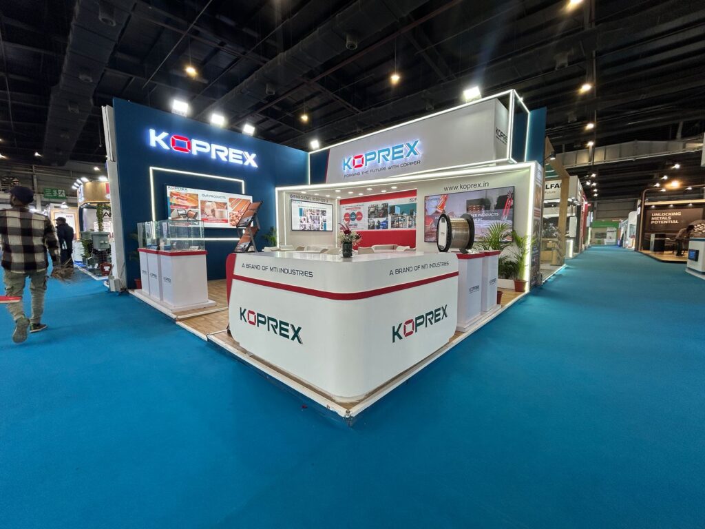 Modern open exhibition stall design with interactive displays and bright lighting